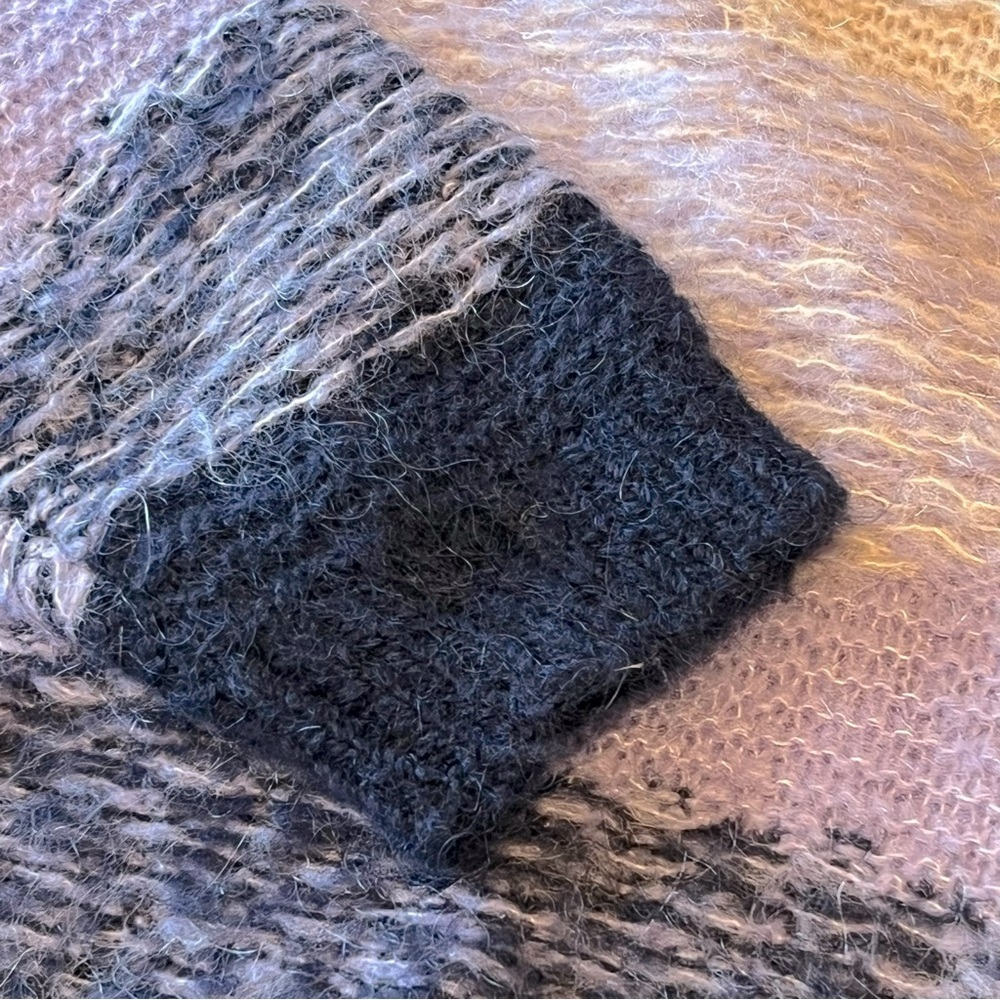 NEW Club Monaco chunky mohair pullover sweater, lavender and navy, Oversized XS - Picture 9 of 11